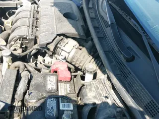 2016 Nissan Sentra SR z VIN 3N1AB7AP3GY230606, wystawiony jako IAAI lot #42633032 z przebiegiem 127 138 mil mil oraz . Historia ofert i sprzedaży dostępna na DreamBid. Obrazek 19.