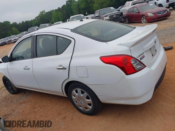 2019 Nissan Versa SV z VIN 3N1CN7AP9KL842119, wystawiony jako IAAI lot #42117192 z przebiegiem 102 475 mil mil oraz . Historia ofert i sprzedaży dostępna na DreamBid. Obrazek 14.