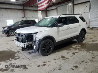 2017 Ford Explorer XLT z VIN 1FM5K8D89HGC74245, wystawiony jako Copart lot #61081895 z przebiegiem 100 168 mil mil oraz Szkoda całkowita • Salvage title. Historia ofert i sprzedaży dostępna na DreamBid. Obrazek 1.