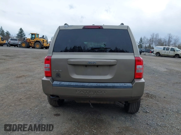 2008 Jeep Patriot Sport with VIN 1J8FF28W88D748313, listed as a IAAI auction lot 41837705 with 159,640 mi miles and . Bid and sale history available at carsss.com. Image 16.