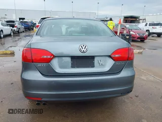 2013 Volkswagen Jetta SE with VIN 3VWDX7AJ9DM371414, listed as a IAAI auction lot 41861196 with 156,169 mi miles and . Bid and sale history available at DreamBid. Image 17.