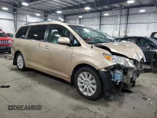 2013 Toyota Sienna XLE z VIN 5TDDK3DCXDS054751, wystawiony jako Copart lot #54004715 z przebiegiem 72 627 mil mil oraz Szkoda całkowita • Salvage title. Historia ofert i sprzedaży dostępna na DreamBid. Obrazek 4.