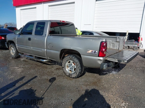 2003 Chevrolet Silverado 1500 with VIN 2GCEK19T431124042, listed as a IAAI auction lot 41252015 with 165,099 mi miles. Bid and sale history available at carsss.com. Image 3.