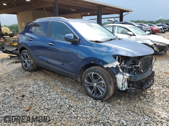 2021 Buick Encore GX Select z VIN KL4MMDS29MB072802, wystawiony jako Copart lot #53917295 z przebiegiem 61 716 mil mil oraz Szkoda całkowita • Salvage title. Historia ofert i sprzedaży dostępna na DreamBid. Obrazek 4.