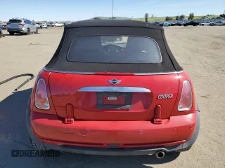 2005 MINI Convertible z VIN WMWRF33505TG13448, wystawiony jako Copart lot #46101305 z przebiegiem 106 942 mil mil oraz Szkoda całkowita • Salvage title. Historia ofert i sprzedaży dostępna na DreamBid. Obrazek 6.