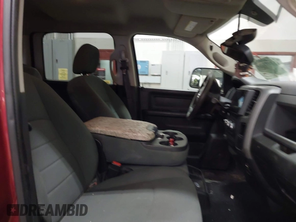 2015 Ram 2500 Tradesman с VIN 3C6UR5HL4FG528090, выставлен на аукционе IAAI как лот 41372919 с пробегом 131 249 миль миль и . История ставок и продаж доступна на DreamBid. Изображение 5.