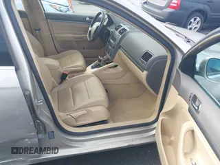 2005 Volkswagen Jetta 2.5L with VIN 3VWSF71K25M621161, listed as a IAAI auction lot 42264314 with 147,335 mi miles and . Bid and sale history available at DreamBid. Image 5.