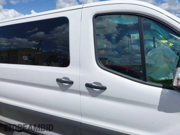 2023 Ford Transit Passenger XL z VIN 1FBAX2Y8XPKA68850, wystawiony jako IAAI lot #42603923 z przebiegiem 37 840 mil mil oraz . Historia ofert i sprzedaży dostępna na DreamBid. Obrazek 13.