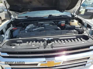 2022 Chevrolet Silverado 3500HD High Country with VIN 1GC4YVEY4NF305429, listed as a Copart auction lot 64597785 with 117,583 mi miles and Clean title. Bid and sale history available at DreamBid. Image 12.