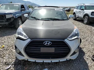 2016 Hyundai Veloster Turbo with VIN KMHTC6AE6GU302425, listed as a Copart auction lot 57547873 with 83,854 mi miles. Bid and sale history available at carsss.com. Image 5.