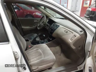 1999 Honda Accord LX with VIN 1HGCG6655XA043768, listed as a IAAI auction lot 42349237 with Not provided miles and . Bid and sale history available at DreamBid. Image 5.