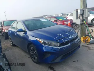 2023 Kia Forte LXS z VIN 3KPF24AD7PE652788, wystawiony jako IAAI lot #41854554 z przebiegiem 48 674 mil mil oraz . Historia ofert i sprzedaży dostępna na DreamBid. Obrazek 14.
