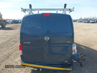 2019 Nissan NV200 S z VIN 3N6CM0KN2KK700069, wystawiony jako IAAI lot #41746942 z przebiegiem 89 931 mil mil oraz . Historia ofert i sprzedaży dostępna na DreamBid. Obrazek 16.