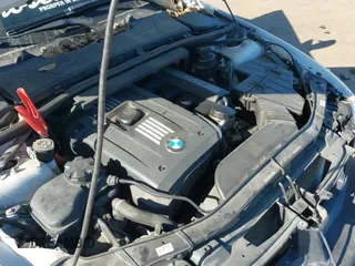 2012 BMW 3 Series 328i xDrive z VIN WBAKF5C50CE656621, wystawiony jako IAAI lot #41364699 z przebiegiem 106 773 mil mil oraz . Historia ofert i sprzedaży dostępna na DreamBid. Obrazek 12.