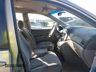 2006 Toyota Sienna CE with VIN 5TDZA23CX6S537308, listed as a IAAI auction lot 40652615 with 141,684 mi miles. Bid and sale history available at carsss.com. Image 5.