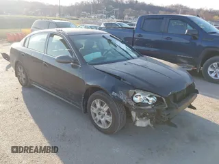 2005 Nissan Altima 2.5 S with VIN 1N4AL11DX5N496959, listed as a IAAI auction lot 41801631 with 190,433 mi miles. Bid and sale history available at carsss.com. Image 1.