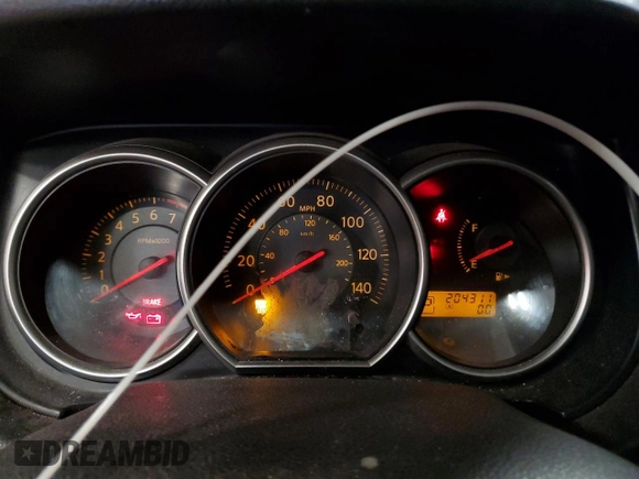2008 Nissan Versa S z VIN 3N1BC13E48L363352, wystawiony jako Copart lot #50591665 z przebiegiem 204 311 mil mil oraz Szkoda całkowita • Salvage title. Historia ofert i sprzedaży dostępna na DreamBid. Obrazek 9.