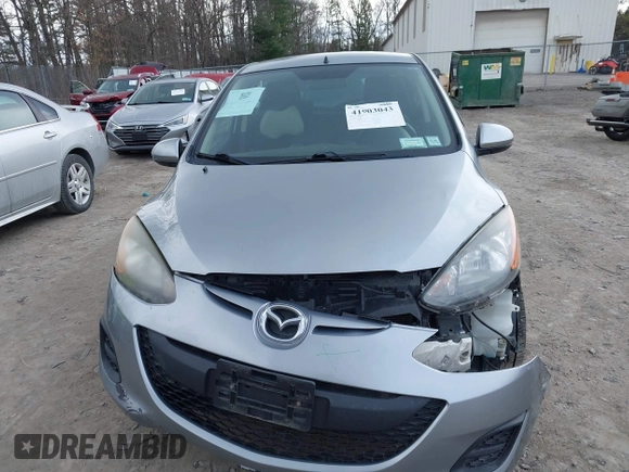 2013 Mazda Mazda2 Sport with VIN JM1DE1KY5D0159551, listed as a IAAI auction lot 41903043 with 107,858 mi miles. Bid and sale history available at carsss.com. Image 6.