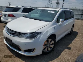 2018 Chrysler Pacifica Hybrid Limited with VIN 2C4RC1N73JR183511, listed as a Copart auction lot 65880375 with 77,725 mi miles and Clean title. Bid and sale history available at DreamBid. Image 1.