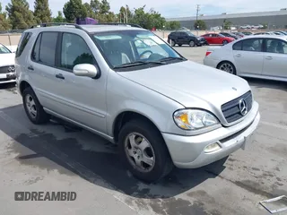 2004 Mercedes-Benz M 350 with VIN 4JGAB57EX4A516293, listed as a IAAI auction lot 42647086 with 194,474 mi miles and . Bid and sale history available at DreamBid. Image 1.