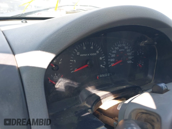 2004 Ford F-150 XL с VIN 1FTVX14564NC70615, выставлен на аукционе IAAI как лот 41832031 с пробегом Не указан миль и . История ставок и продаж доступна на DreamBid. Изображение 7.