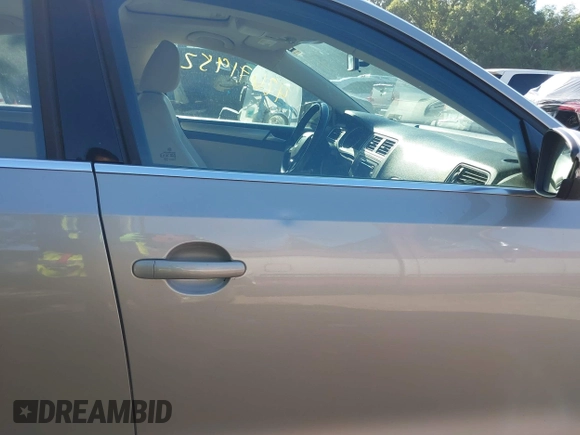 2015 Volkswagen Jetta SE with VIN 3VWD07AJ5FM318913, listed as a IAAI auction lot 42671952 with 120,169 mi miles and . Bid and sale history available at DreamBid. Image 6.