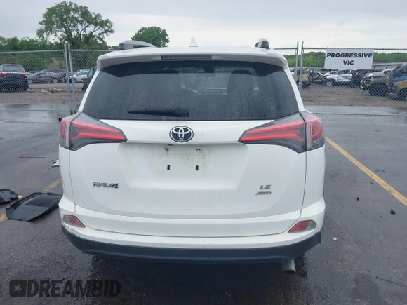 2017 Toyota RAV4 LE с VIN JTMBFREVXHJ126727, выставлен на аукционе IAAI как лот 42587210 с пробегом 111 739 миль миль и . История ставок и продаж доступна на DreamBid. Изображение 16.
