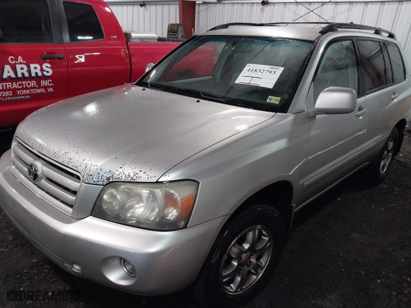 2006 Toyota Highlander with VIN JTEHP21AX60185437, listed as a IAAI auction lot 41832793 with 267,156 mi miles. Bid and sale history available at carsss.com. Image 2.