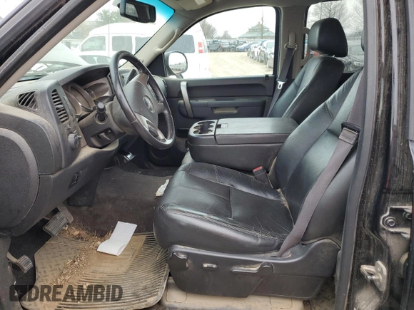 2013 GMC Sierra 1500 SLE z VIN 3GTP2VE74DG283435, wystawiony jako Copart lot #45514624 z przebiegiem 235 086 mil mil oraz Szkoda całkowita • Salvage title. Historia ofert i sprzedaży dostępna na DreamBid. Obrazek 7.