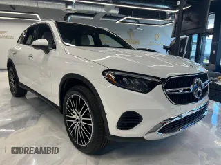 2024 Mercedes-Benz GLC with VIN W1NKM4HB9RF120120, listed as a Copart auction lot 53872055 with 5,587 mi miles and Clean Title. Bid and sale history available at carsss.com. Image 1.