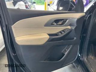 2022 Chevrolet Traverse LT with VIN 1GNERHKW8NJ150023, listed as a IAAI auction lot 42585752 with 102,823 mi miles and . Bid and sale history available at DreamBid. Image 5.