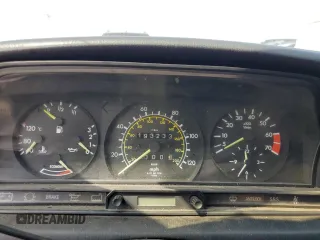 1986 Mercedes-Benz 190 with VIN WDBDA24D4GF155793, listed as a Copart auction lot 68599054 with 193,233 mi miles and Clean Title. Bid and sale history available at carsss.com. Image 9.