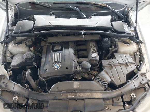 2011 BMW 3 Series 328i with VIN WBAPH5G5XBNM84297, listed as a IAAI auction lot 41535762 with 159,999 mi miles. Bid and sale history available at carsss.com. Image 10.