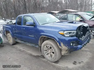 2022 Toyota Tacoma 4WD SR with VIN 3TYSZ5AN1NT098292, listed as a IAAI auction lot 41145029 with 48,853 mi miles. Bid and sale history available at carsss.com. Image 1.