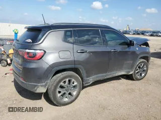2018 Jeep Compass Trailhawk with VIN 3C4NJDDB0JT458339, listed as a Copart auction lot 58834155 with 103,811 mi miles and Salvage title. Bid and sale history available at DreamBid. Image 3.