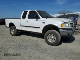 2000 Ford F-150 XL with VIN 1FTRX18L4YNA07118, listed as a Copart auction lot 60167645 with Not provided miles and Clean title. Bid and sale history available at DreamBid. Image 4.