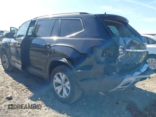 2018 Volkswagen Atlas SE z VIN 1V2LR2CA4JC582833, wystawiony jako IAAI lot #41452891 z przebiegiem 122 396 mil mil oraz . Historia ofert i sprzedaży dostępna na DreamBid. Obrazek 3.