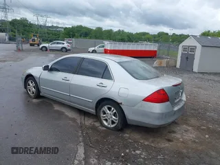 2007 Honda Accord LX SE с VIN 1HGCM56397A202695, выставлен на аукционе IAAI как лот 42305465 с пробегом 215 530 миль миль и . История ставок и продаж доступна на DreamBid. Изображение 3.