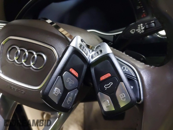 2017 Audi Q7 Premium Plus z VIN WA1LAAF78HD026784, wystawiony jako IAAI lot #41674278 z przebiegiem 108 036 mil mil oraz . Historia ofert i sprzedaży dostępna na DreamBid. Obrazek 11.