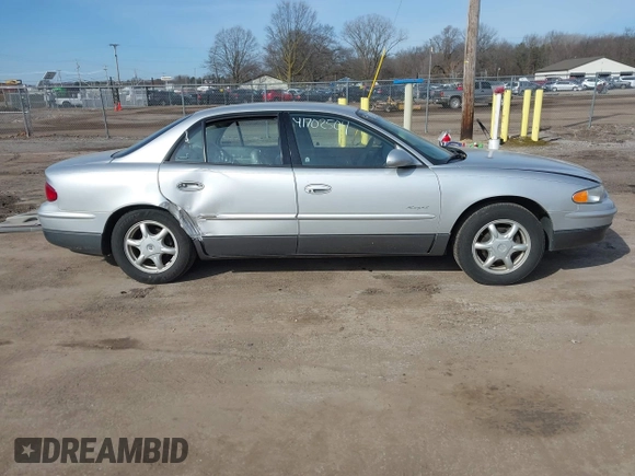 2001 Buick Regal GS with VIN 2G4WF551811225985, listed as a IAAI auction lot 41702504 with 0 mi miles. Bid and sale history available at carsss.com. Image 13.