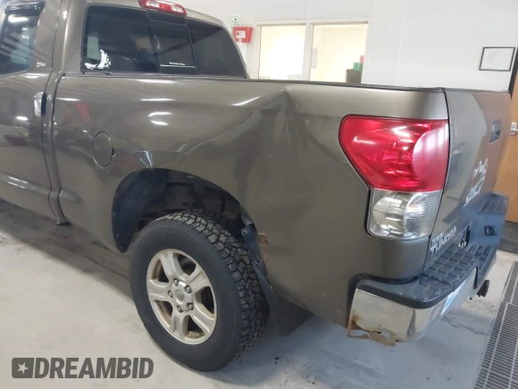 2007 Toyota Tundra SR5 with VIN 5TFBT54137X006800, listed as a IAAI auction lot 42061641 with 186,139 mi miles and . Bid and sale history available at DreamBid. Image 6.