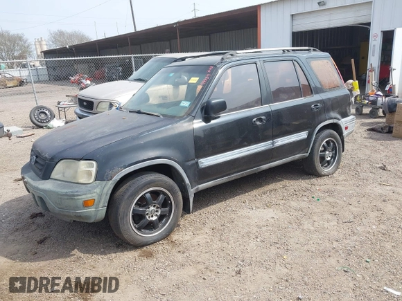 1998 Honda CR-V LX with VIN JHLRD2845WC007468, listed as a IAAI auction lot 41799829 with 330,127 mi miles. Bid and sale history available at carsss.com. Image 2.