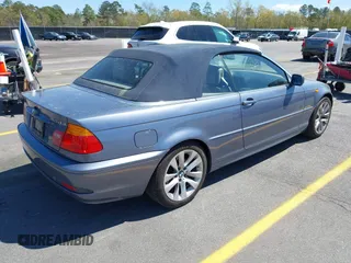 2004 BMW 3 Series 325Ci with VIN WBABW33494PL29877, listed as a IAAI auction lot 41891357 with Not Provided miles and . Bid and sale history available at carsss.com. Image 4.