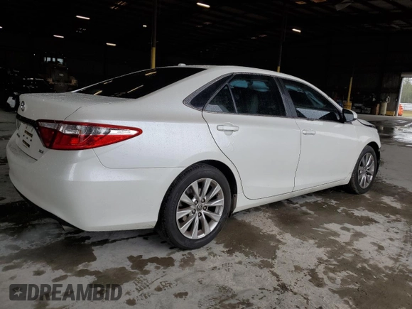 2015 Toyota Camry XLE with VIN 4T1BF1FK8FU011542, listed as a Copart auction lot 46673245 with 123,879 mi miles and Salvage Title. Bid and sale history available at carsss.com. Image 3.