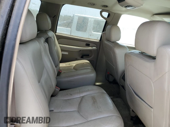 2003 Chevrolet Suburban LT with VIN 3GNEC16Z43G150161, listed as a Copart auction lot 62352354 with 211,614 mi miles and Clean Title. Bid and sale history available at carsss.com. Image 11.