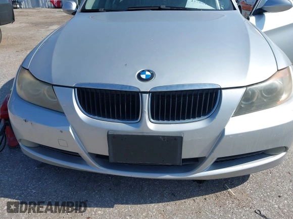 2006 BMW 3 Series 325i z VIN WBAVB135X6KR63138, wystawiony jako IAAI lot #42780102 z przebiegiem 205 000 mil mil oraz . Historia ofert i sprzedaży dostępna na DreamBid. Obrazek 6.