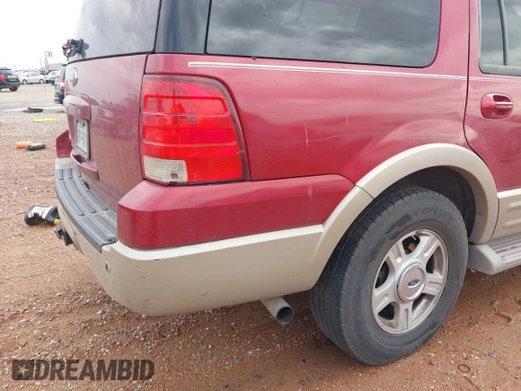 2005 Ford Expedition Eddie Bauer with VIN 1FMFU175X5LA72556, listed as a IAAI auction lot 42867424 with Not provided miles and . Bid and sale history available at DreamBid. Image 6.