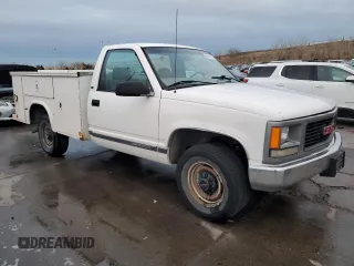 1998 GMC Sierra 1500 with VIN 1GTGC24R0WZ541659, listed as a Copart auction lot 86654274 with 170,193 mi miles and Clean Title. Bid and sale history available at DreamBid. Image 4.
