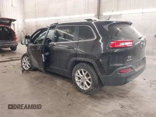 2018 Jeep Cherokee Latitude z VIN 1C4PJMCB9JD572453, wystawiony jako IAAI lot #41471831 z przebiegiem 68 634 mil mil oraz . Historia ofert i sprzedaży dostępna na DreamBid. Obrazek 3.
