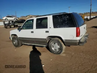 1999 GMC Denali z VIN 1GKEK13R5XR503159, wystawiony jako Copart lot #89018655 z przebiegiem 229 819 mil mil oraz Czysty tytuł • Clean title. Historia ofert i sprzedaży dostępna na DreamBid. Obrazek 2.
